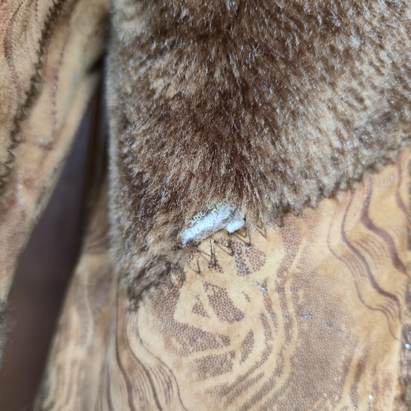 Gorgeous Early 2000s Boho-Chic Faux Suede & Faux Fur Jacket - Picture 6 of 7